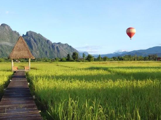 Consiana Hotel Vang Vieng Buitenkant foto